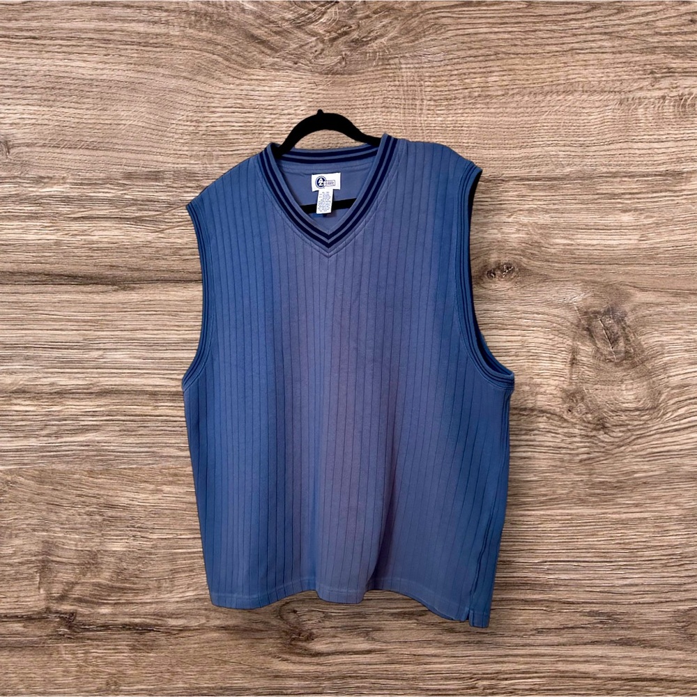 Arizona Jean Company v-neck sleeveless sweater vest XL
